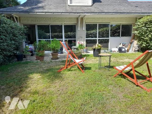 Dans un cadre verdoyant T2 de 42 m² avec jardinet privatif 