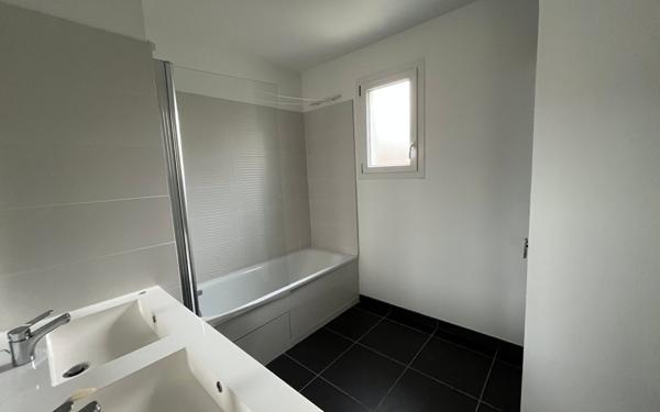 Maison à louer    4 pièces •  Francheville