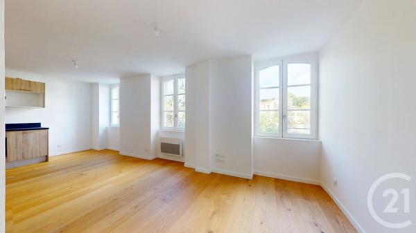 Appartement T4 à vendre  4 pièces - 91,50 m 2   BAYONNE  - 64