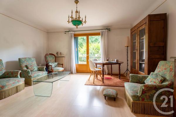 Appartement T4 à vendre  4 pièces - 91,50 m 2   BAYONNE  - 64