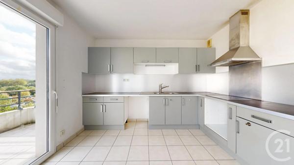 Appartement T4 à vendre  4 pièces - 91,50 m 2   BAYONNE  - 64