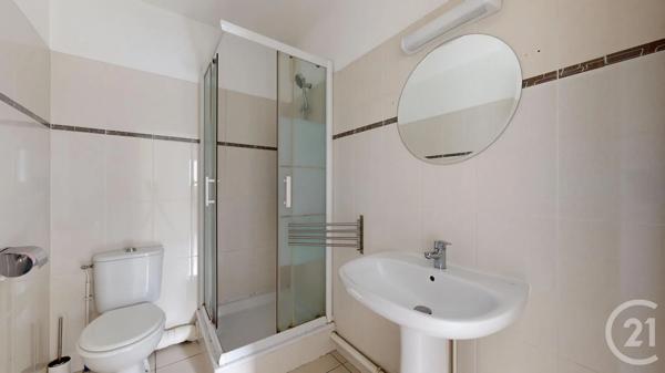 Appartement T4 à vendre  4 pièces - 91,50 m 2   BAYONNE  - 64