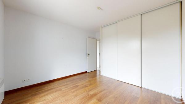 Appartement T4 à vendre  4 pièces - 91,50 m 2   BAYONNE  - 64