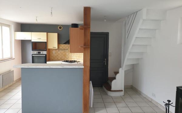 Maison à vendre    3 pièces • 61 m2 Laissac