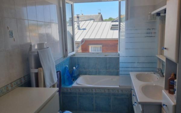 Maison à vendre    3 pièces • 61 m2 Laissac