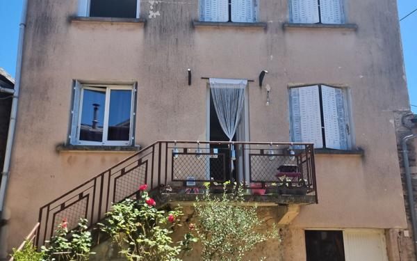 Maison à vendre    3 pièces • 61 m2 Laissac