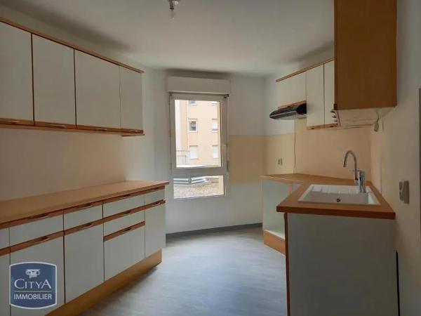 Appartement à louer 4 pièces 112.36m² Châteauroux (36000)