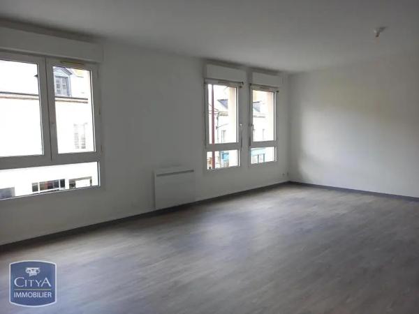 Appartement à louer 4 pièces 112.36m² Châteauroux (36000)