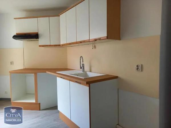 Appartement à louer 4 pièces 112.36m² Châteauroux (36000)