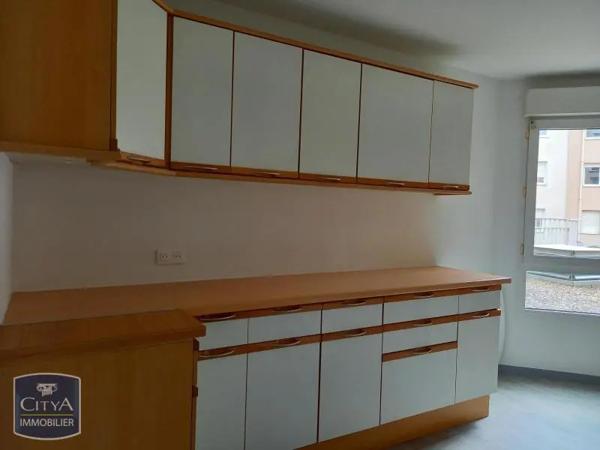Appartement à louer 4 pièces 112.36m² Châteauroux (36000)