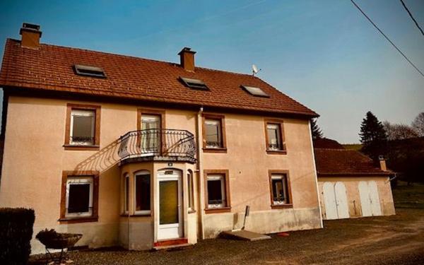 Immeuble à vendre    11 pièces •  Fraize