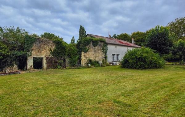 Vente Maison à rafraîchir Chef-boutonne   