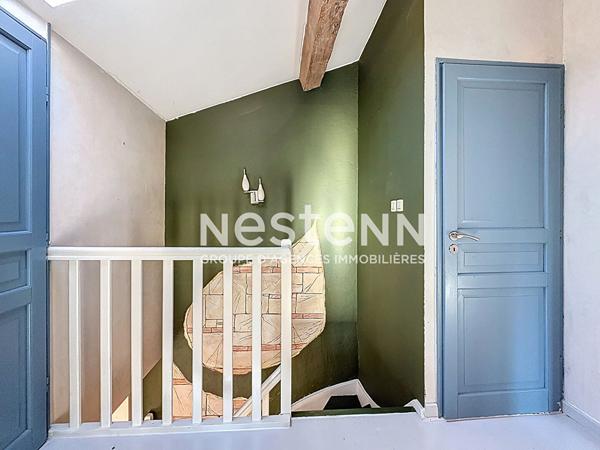 Maison en pierre rénovée avec T2 indépendant, suite parentale, terrasse, cour privative et garage ? Argelès-sur-Mer village