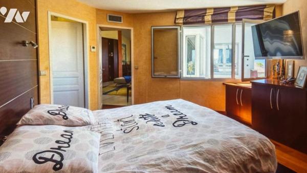 Maison d'habitation avec jardin attenant