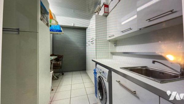 Maison d'habitation avec jardin attenant