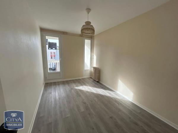 Appartement à louer 4 pièces 75.48m² Cherbourg-en-Cotentin (50100)