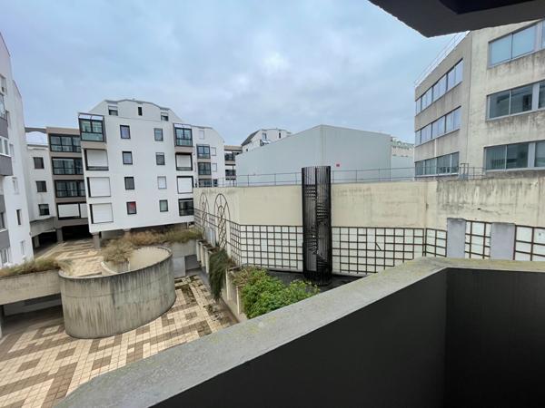 A LOUER APPARTEMENT T3 TRES BON ETAT BREST CENTRE VILLE 83 M2