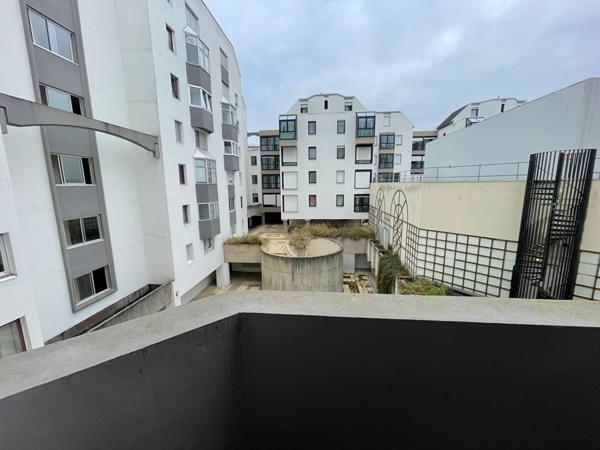 A LOUER APPARTEMENT T3 TRES BON ETAT BREST CENTRE VILLE 83 M2