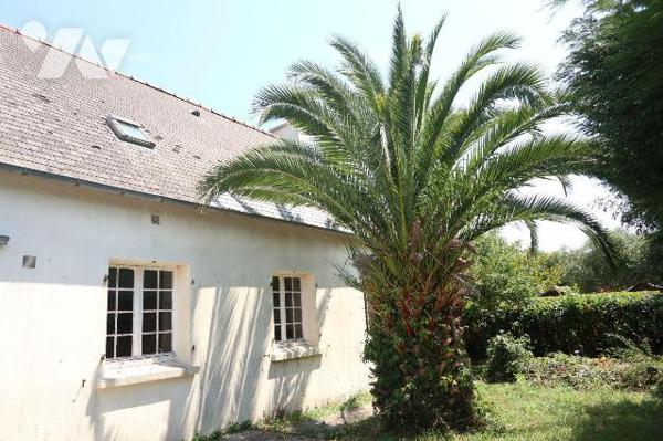 Plougastel-Daoulas, dans une impasse, cette maison offre un cadre de vie idéal pour une famille...