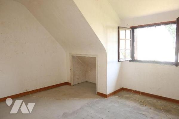 Plougastel-Daoulas, dans une impasse, cette maison offre un cadre de vie idéal pour une famille...