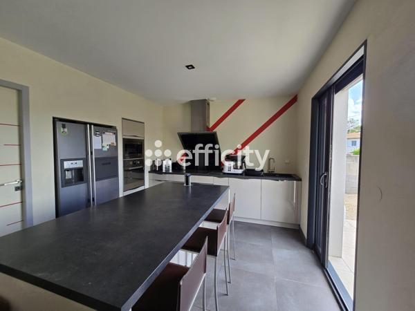 Maison
         4 pièces
        - 117 m² Exclusivité 315 000 € *