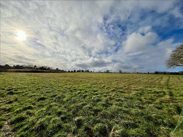 Maison à vendre |  Saint-Jean-Saint-Germain |  7 pièces | 195 m²