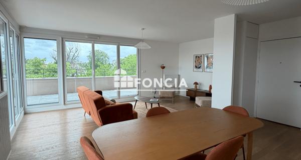 À vendre Appartement 5 pièces 121.83 m² - La Varenne St Hilaire 94210