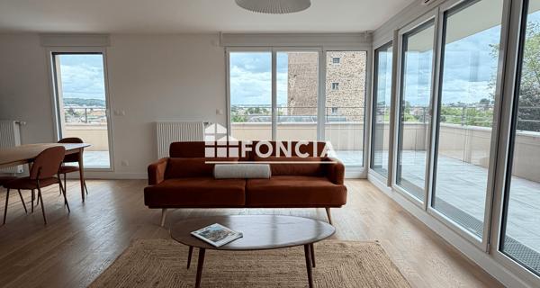 À vendre Appartement 5 pièces 121.83 m² - La Varenne St Hilaire 94210