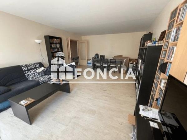 Location Appartement 4 pièces 106.15 m² - BOULEVARD MARECHAL FOCH Salon De Provence 13300