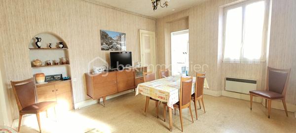 Maison ancienne de 243 m²