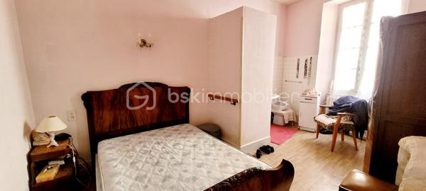 Maison ancienne de 243 m²