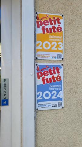 CHARMANT BAR/TABAC/RESTAURANT-ARRIERE PAYS NICOIS