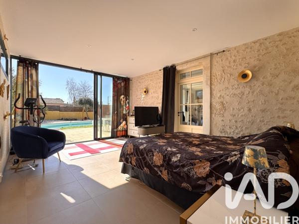 Maison à vendre 10 pièces 260 m² Fontenay-le-Comte