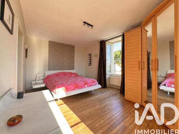 Maison à vendre 10 pièces 260 m² Fontenay-le-Comte