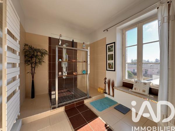 Maison à vendre 10 pièces 260 m² Fontenay-le-Comte