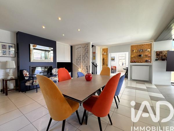 Maison à vendre 10 pièces 260 m² Fontenay-le-Comte