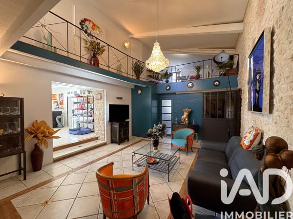 Maison à vendre 10 pièces 260 m² Fontenay-le-Comte