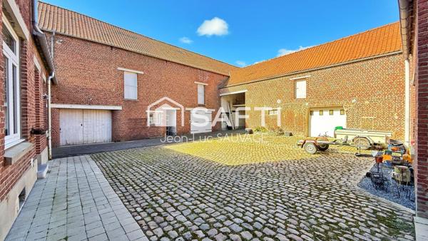 Rare Ferme au carré - nombreuses dépendances/Ecuries