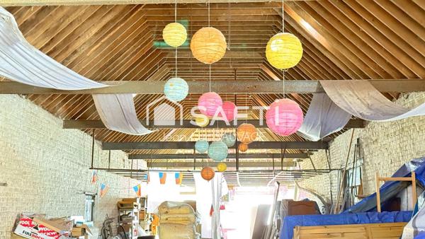 Rare Ferme au carré - nombreuses dépendances/Ecuries