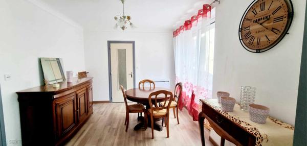 AGREABLE MAISON DE VILLAGE A RENOVER