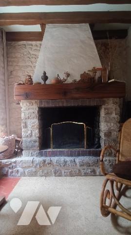 Lorrez-le-Bocage, maison à rafraichir de 141 m², 6  pièces, garage, chaufferie,  1200 m² de jardin.