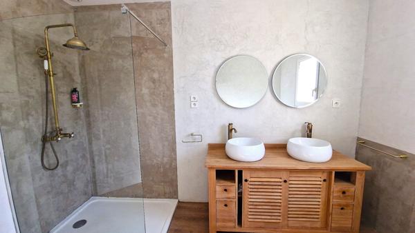 CIEURAC Une maison où le printemps prend tout son sens Lalbenque