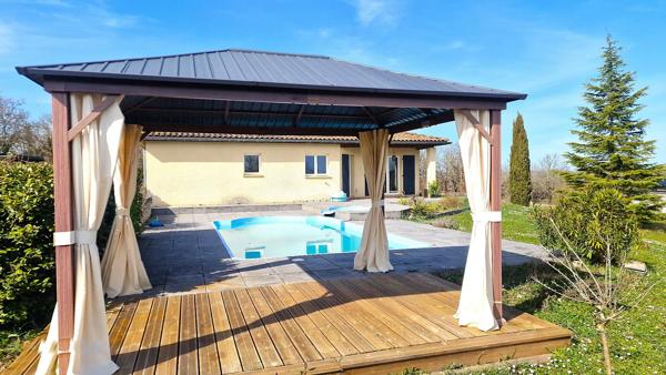 CIEURAC Une maison où le printemps prend tout son sens Lalbenque