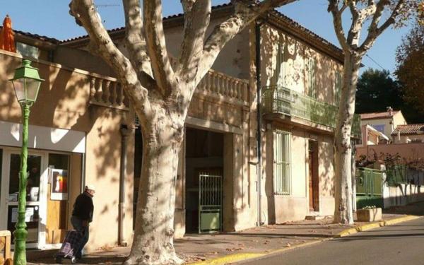 Maison à vendre    13 pièces •  Mallemort