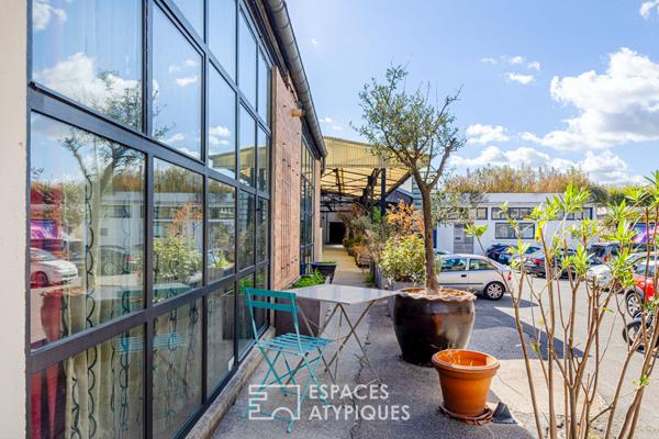 Grand loft sur trois niveaux avec espace bien-être et salle de cinéma à Argenteuil