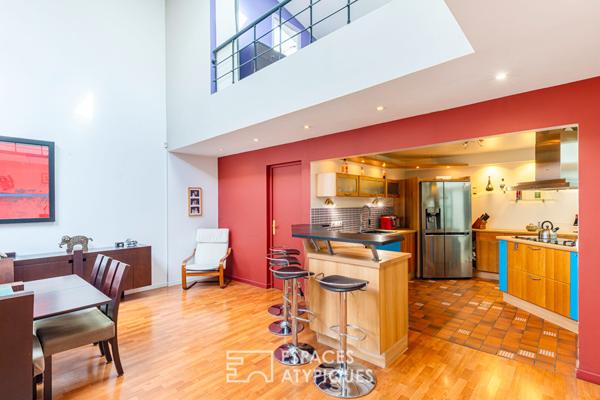Grand loft sur trois niveaux avec espace bien-être et salle de cinéma à Argenteuil
