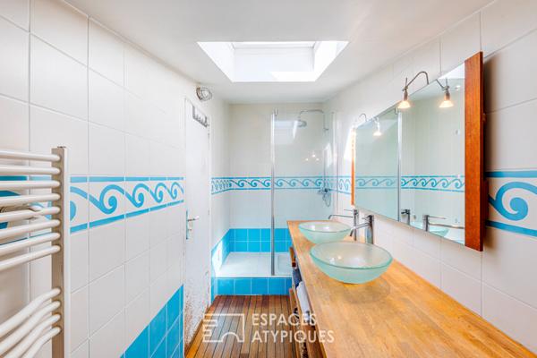 Grand loft sur trois niveaux avec espace bien-être et salle de cinéma à Argenteuil