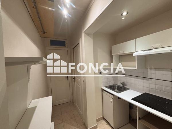 Location Appartement 2 pièces 56.04 m² - 9 RUE MAYRAN Paris 75009