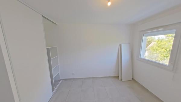Location Appartement 3 pièces 63.77 m² - Morières-lès-avignon 84310