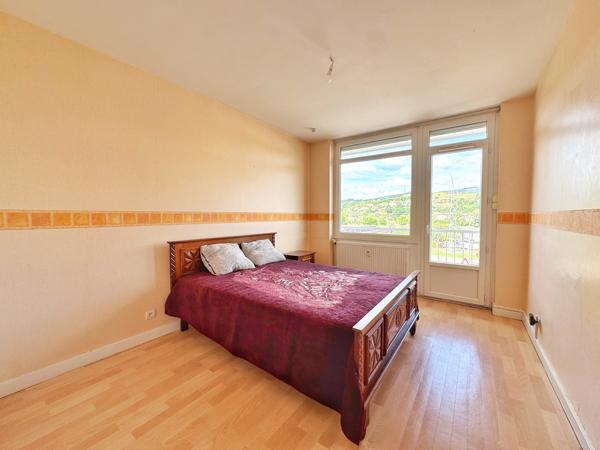 Appartement 4 pièce(s) 2 chambre(s) 84.25 m²